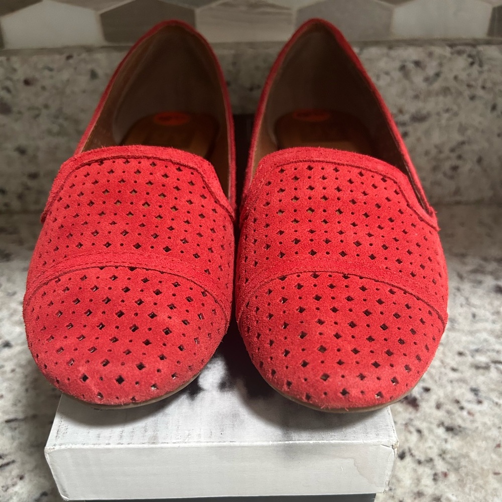 Dolce Vita Greggor Perforated Suede Coral Loafer